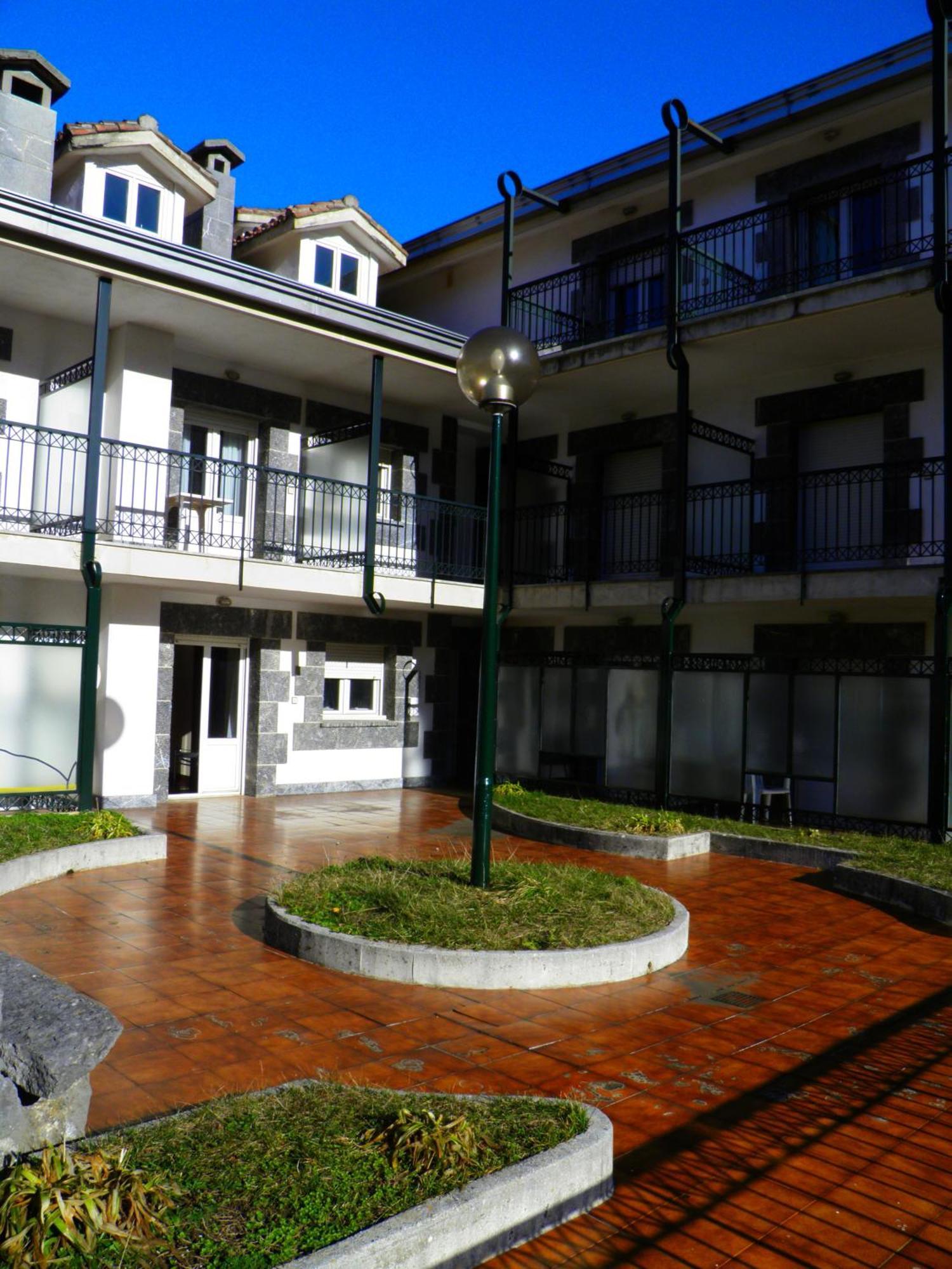 Hotel Sindika Oñate Buitenkant foto
