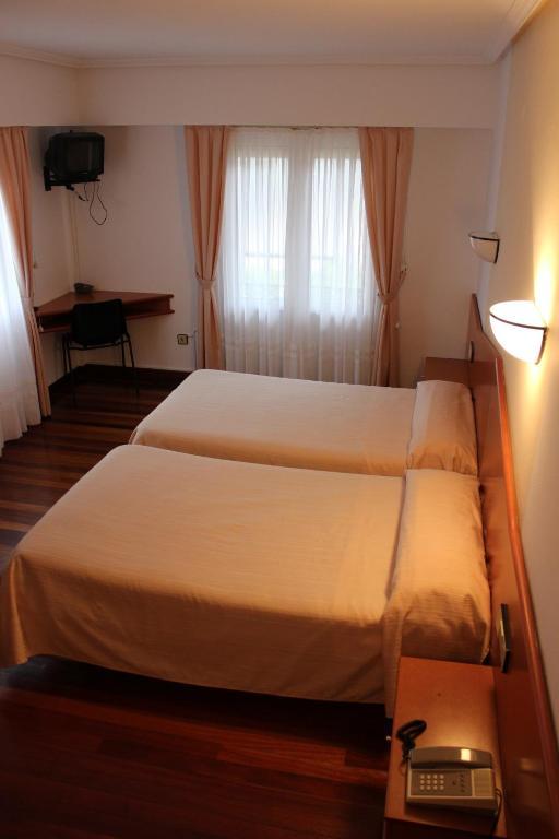 Hotel Sindika Oñate Kamer foto